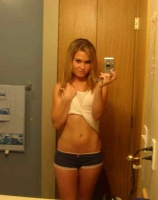 Sweet Teen Masturbating on Cam1st - N2
