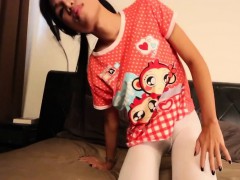 Teen skinny thai shemale stretches butthole