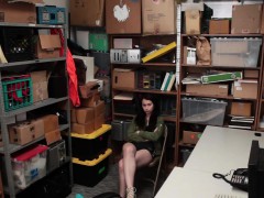 Amateur thief Jennifer Jacobs punished for sex