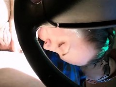 StreetWhore blowjob and swallow in the older man car