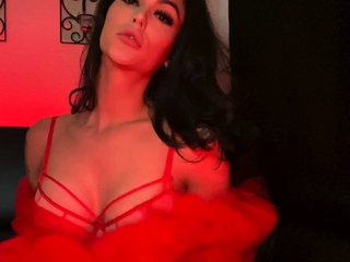 Love Chat Big Boobs Brunette Masturbating For Cam