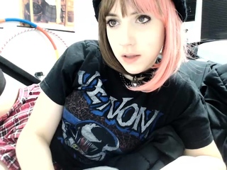 Close up blonde fucked and fingered in her pussy
