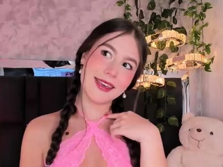 Brunette Solo Webcam Masturbation
