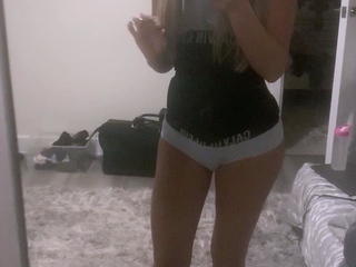Amateur Blonde Teen Plays Solo with Toy Webcam Porn