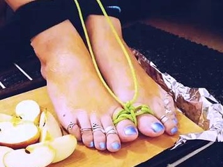 Frejas Submissive Feet aka frejassubmissivefeet OnlyFans –