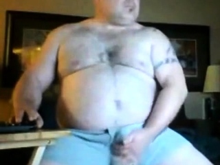 Beefy Daddy’s Solo Fun