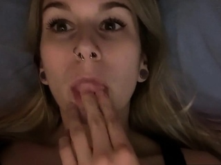 Cumming Before Bed – Solo Female Orgasm