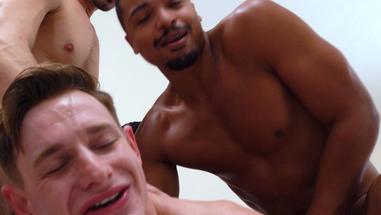White Daddy Gets Down and Dirty in Bareback Action