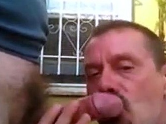 Hairy Daddies Public Encounter - Amateur Gay Blowjob and Facials