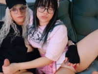 Babe sneaky online date handjob with trans gf | Tranny Update | Porn videos