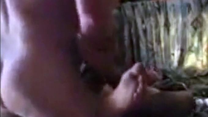 Daddy Bear Fucks Young Twink in Amateur Bareback Encounter