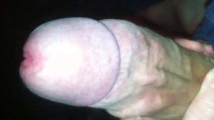 Solo Amateur Guy Enjoying a Handjob in a Private Room