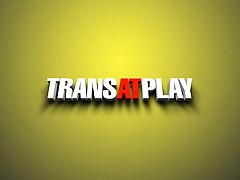 Corolina's fine ass know how to move to turn all of us