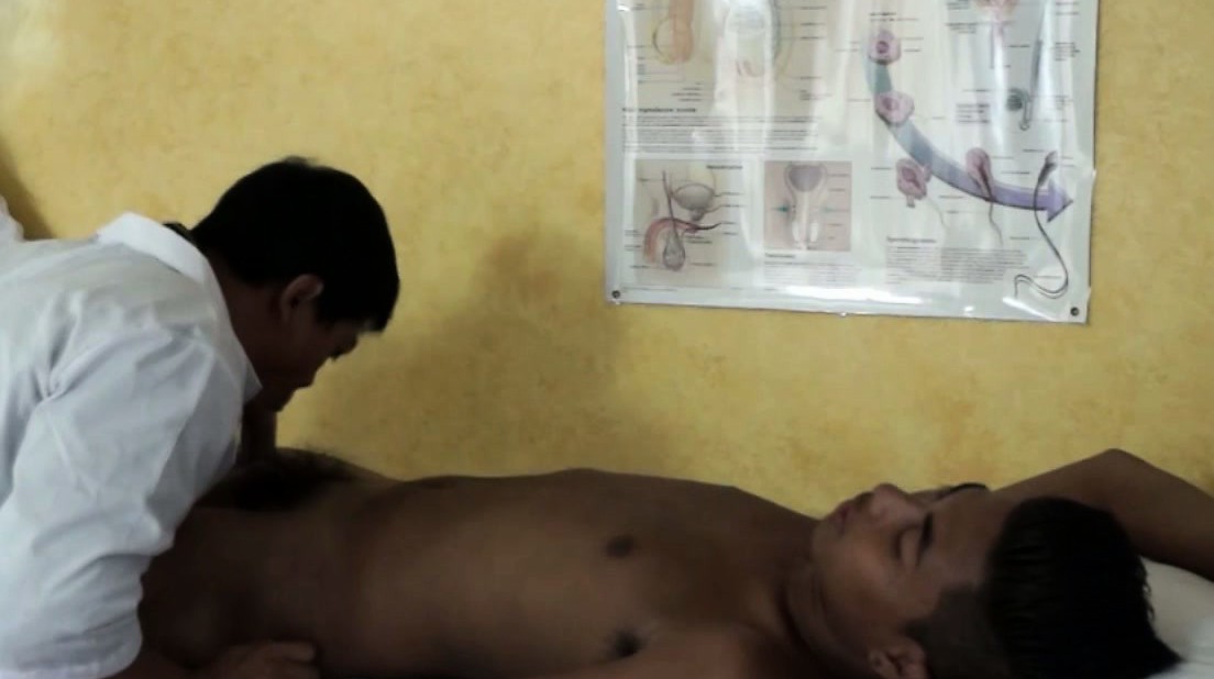 Asian doctor ass drilling twink patient