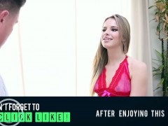 What curvy teen Jillian Janson is doing? She's riding big