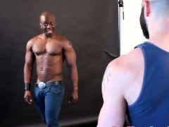 Black gaysex jock devours white meat