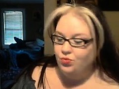 Big Beautiful Woman Shakes Her Ass And Smokes
