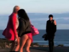 Natural Aussie lesbians at the beach