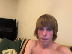 Blond Cam Boy Performer