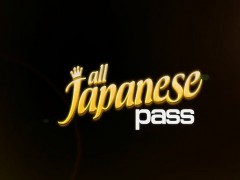 Oshima Karen in pink lingerie sucks dicks