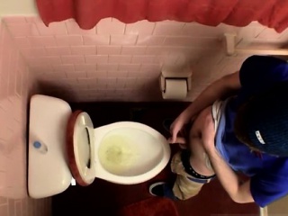 Gay Sex School Boys Xxx Photo Unloading In The Toilet Bowl
