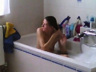 Spied my mom shaving in bath...