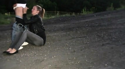 Marquitta from 1fuckdatecom - German teens outdoor