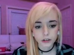 Skinny web cam teen