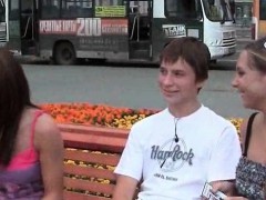 Two wild babes sucking and screweing outside