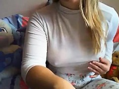 Teen in pyjama masturbating - visit realfuck24