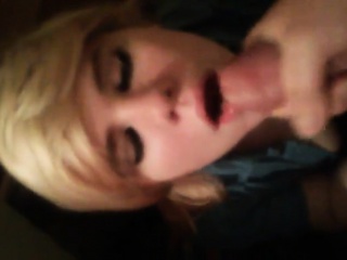 Barely 18 Emo Blonde Blowjob Barely 18 Emo Blonde Blowjob