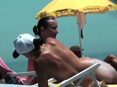 Hot young chick at the beach very hot voyeur hunter