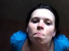 Embarrassingly small uncut penis gets sucked