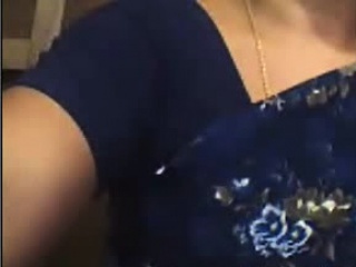 Mature Indian woman shows her body | Amateur