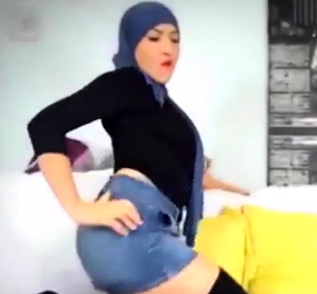 Sexy Arab Web Cam