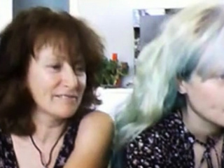 Real Mother And Not Daughter Webcam 85
