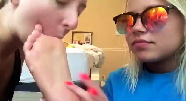 Lesbian Foot Fetish on Webcam