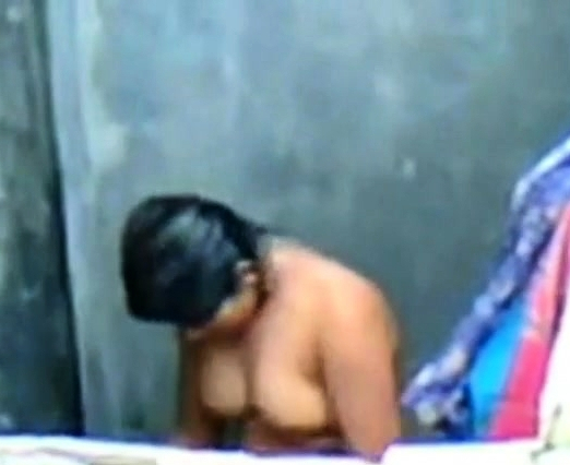 barishal girl bathing after masturbation