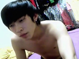 Cute Asian Twink Strip & Wank On Webcam (4'55'') Cute Asian Twink Strip & Wank On Webcam (4'55'')