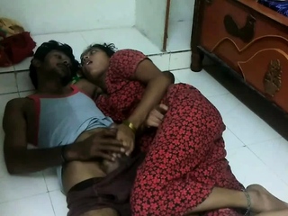 Webcam: telugu couple romance late in the night