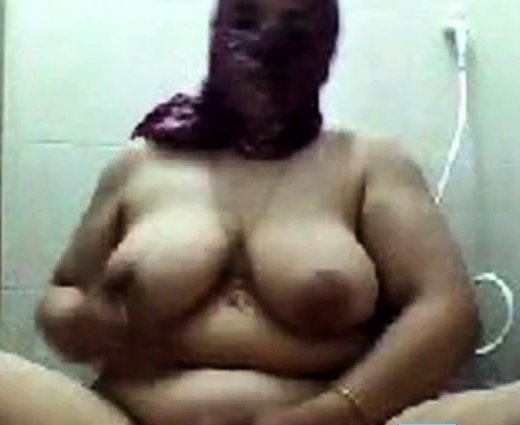 Bbw fat arabian on webcam