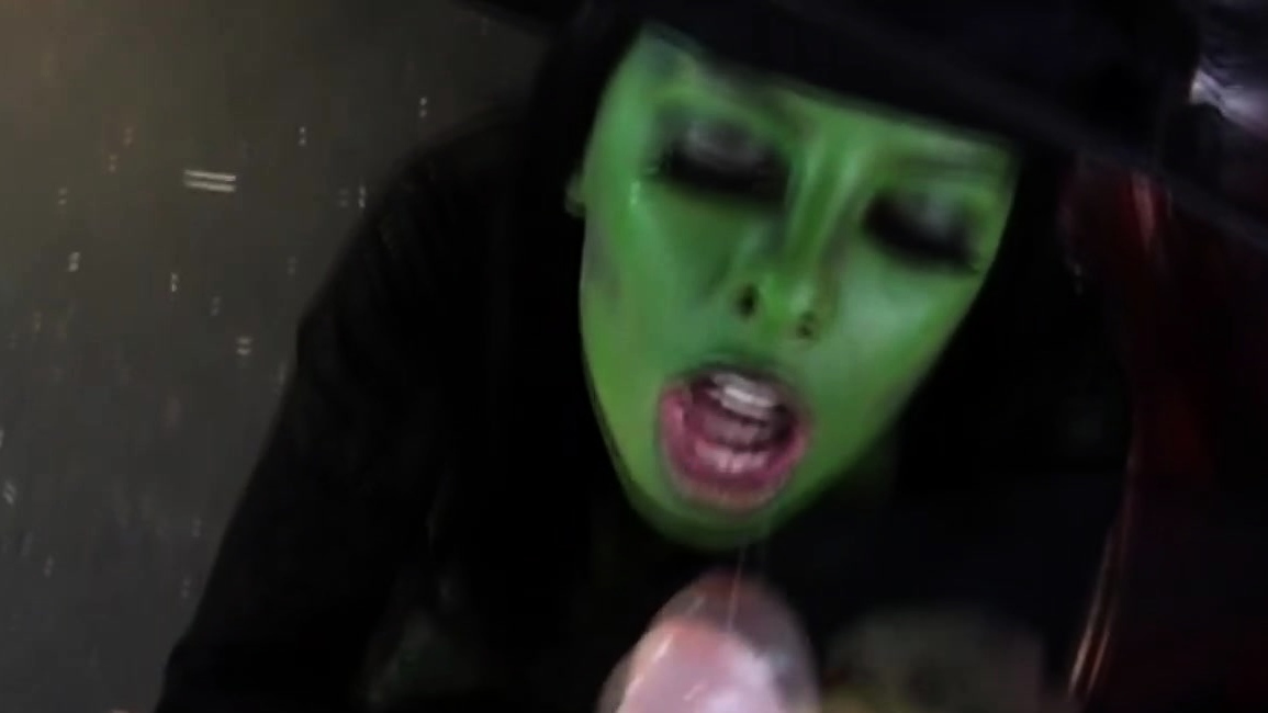 Fuck The Green Witch Fantasy Parody