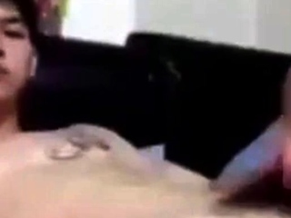 Asian twink jerking off on bed on cam (112)