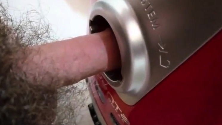 The vacuum cleaner hole and cumshot inside