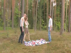 Amateur polish threesome in the forest
