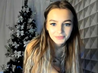 Amateur Webcam Cute Teen Plays Solo With Big Dildo Amateur Webcam Cute Teen Plays Solo With Big Dildo