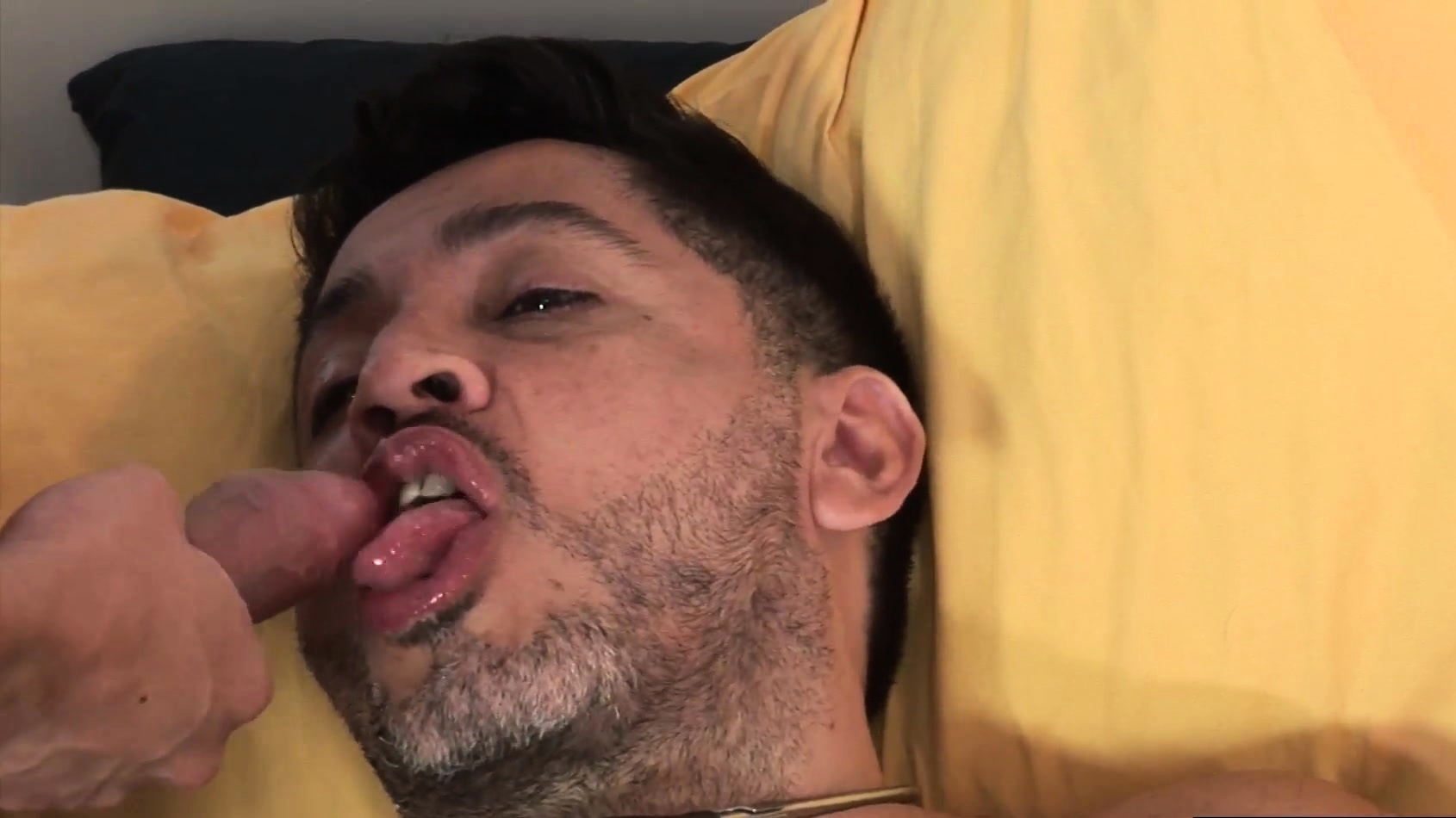 Skinny Latino 69ing with mature doctor