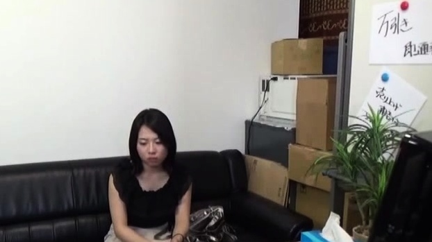 Amateur Asian Solo Fucking On Cam