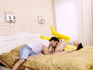 Stud Promises Stepsister All His Cash If They Have Sex