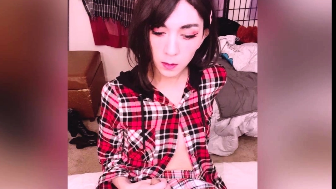 Solo webcam tranny masturbation